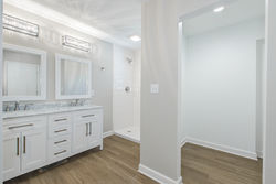 5522 Radnor Rd_19 - Copy.JPG