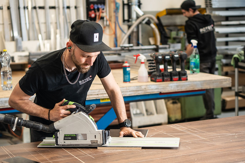 Botec Fahrzeugeinrichtungen