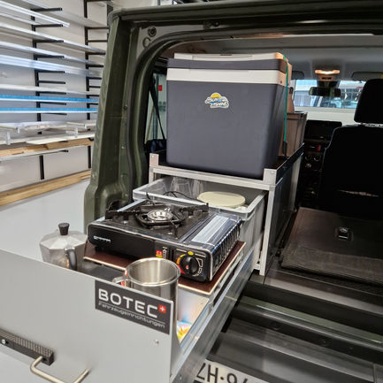 Auszug Camper Botec Fahrzeugeinrichtungen