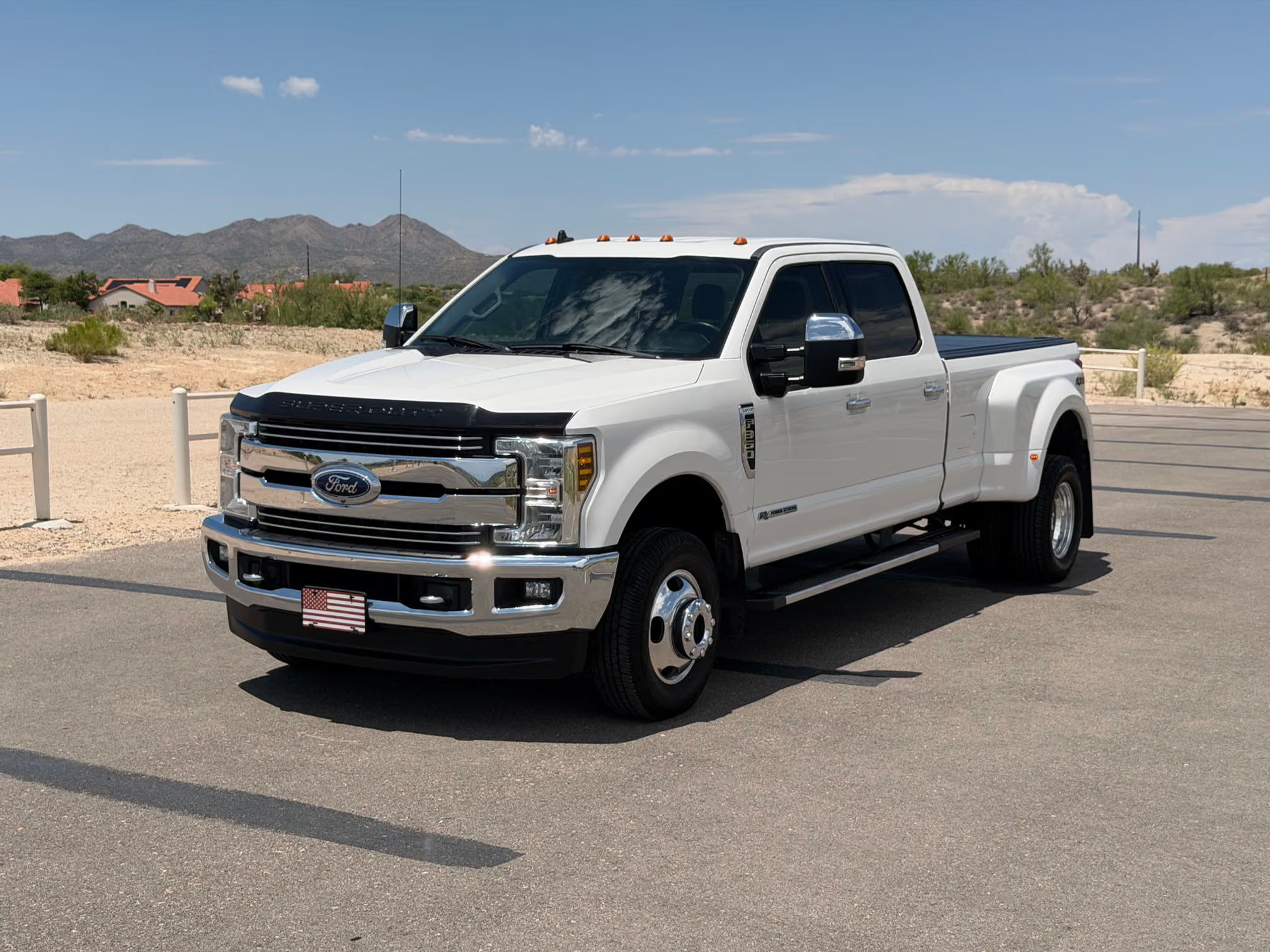 2019 Ford F350 Super Duty Crew Cab Lariat