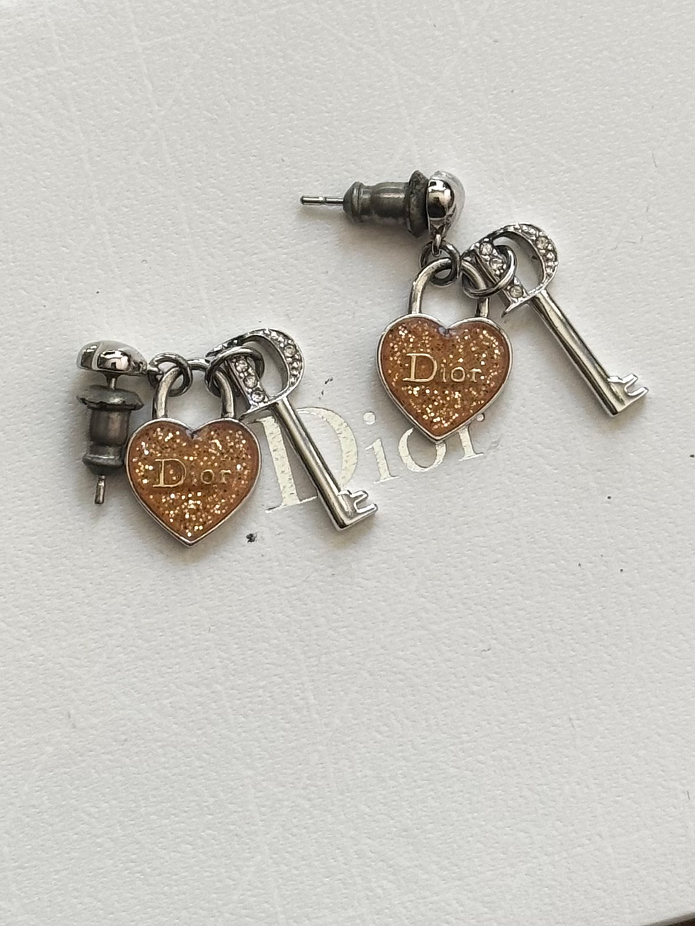 Thumbnail: Silver Pink Heart Necklace