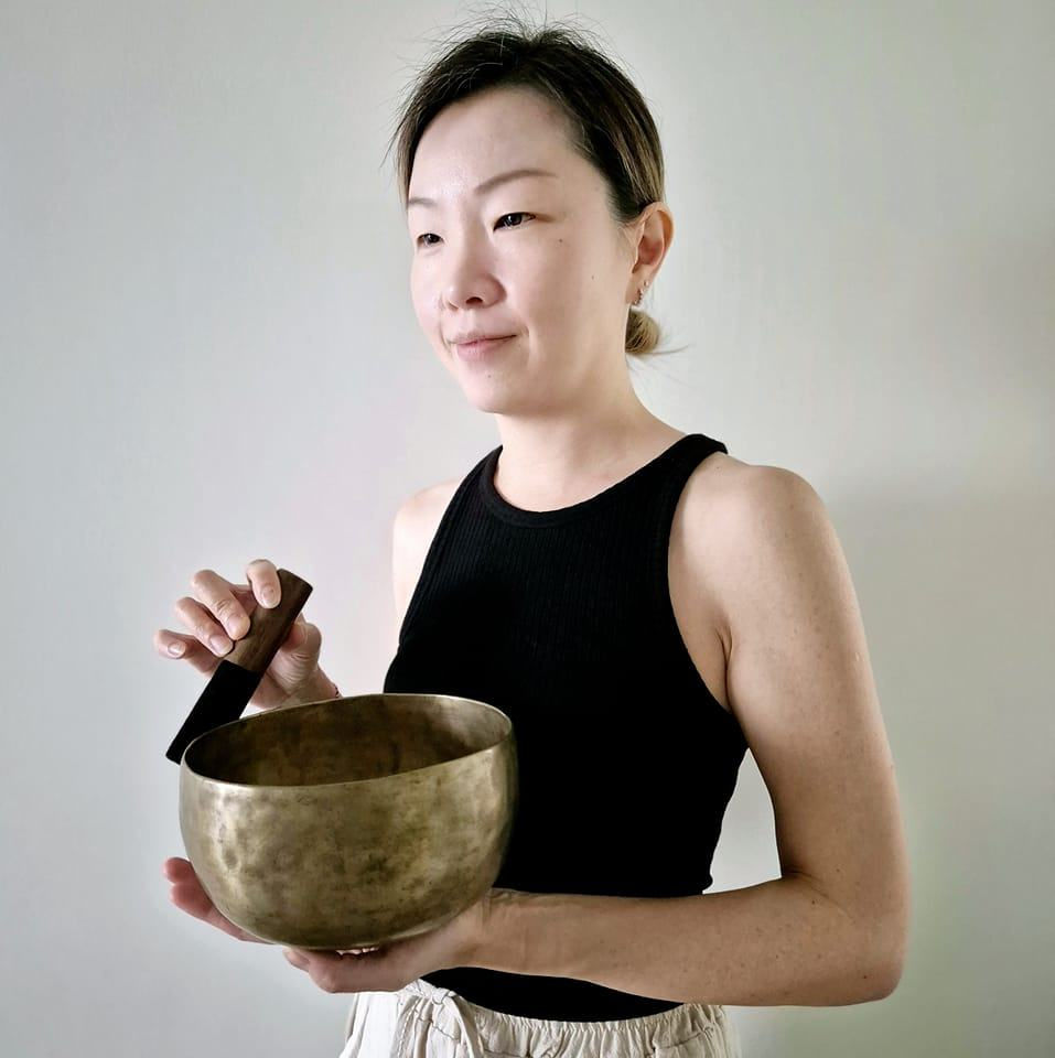 Profile pic singing bowl 2024.jpg