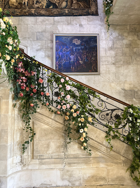 décor floral château de Grignan, Département de la drôme, 400 ans la marquise de Sévigné, année Sévigné, fleurs, fleuriste château Grignan