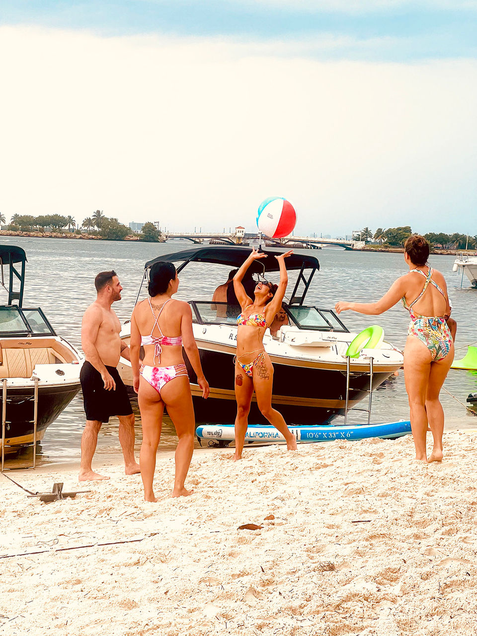 Monument Island Boat Tours near me, miami boat rental, rated best boat tours in miami