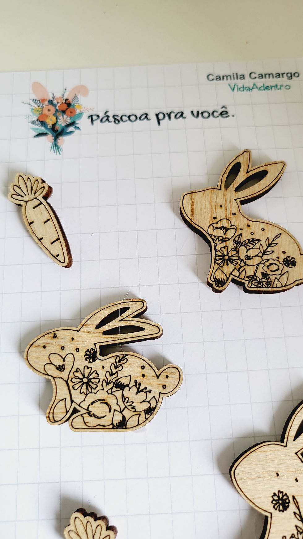 Miniatura: Trio coelhinhos madeira balsa