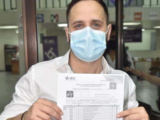 Jacobo Rodríguez se registra como candidato del PT a la alcaldía de Piedras Negras