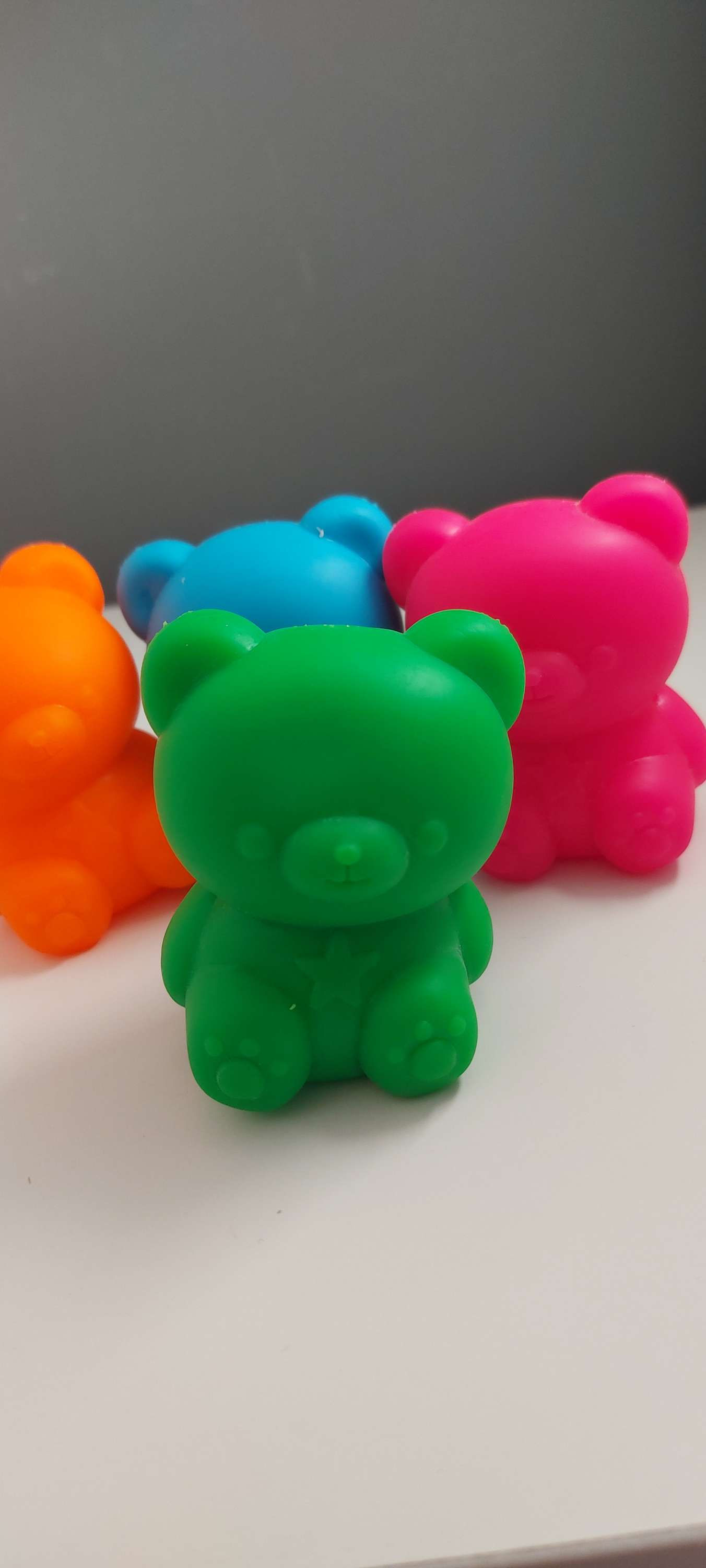Fruity Neon Squish Bears