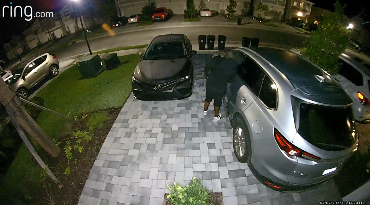 Vehicle Burglaries Strike Wesley Chapel