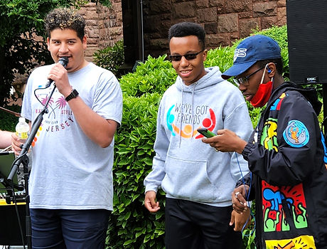 3 kids sing_edited.jpg