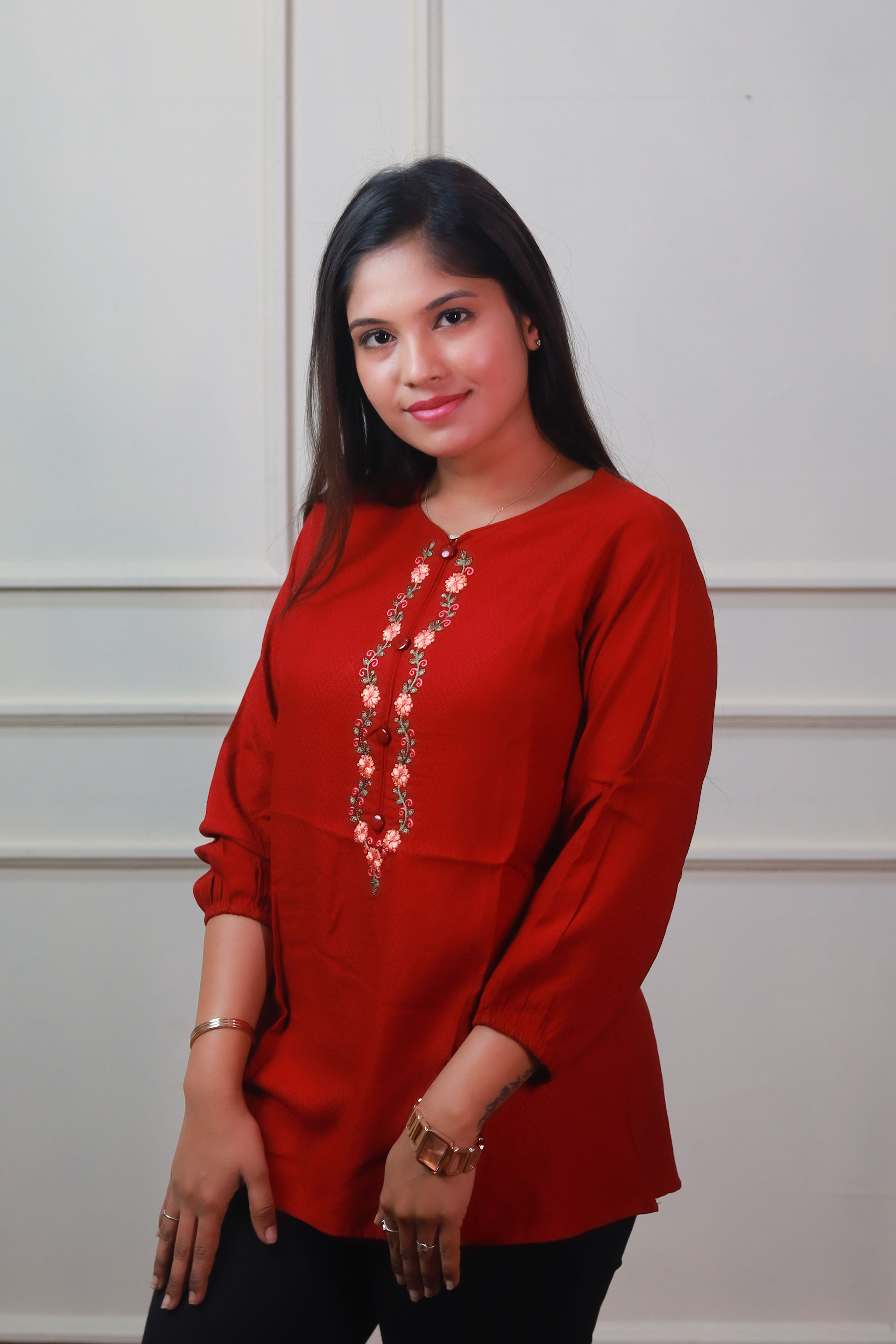 VELORA RED – Short Kurti