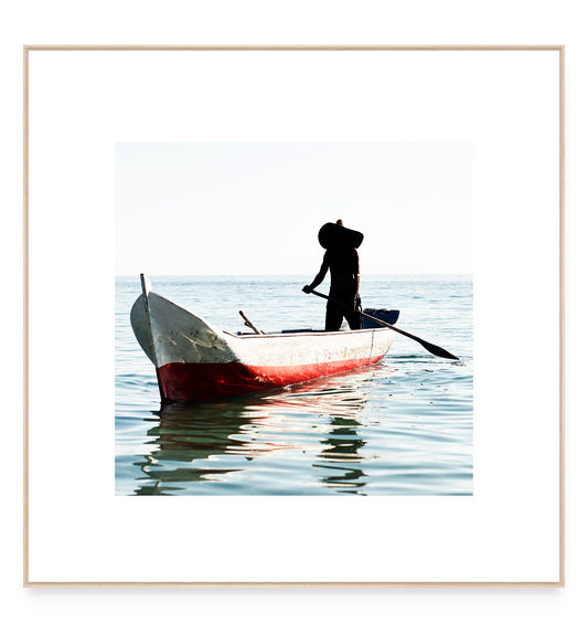 Sergio Kovacevick, Fotografia Fine Art para Decoração, Praia, Beach, Rio de Janeiro, Fernando de Noronha, Paraty, Bahia, Green Coast Memories, Barco, Canoa, Veleiro, Natureza, Mar, Oceano, Ocean, Sea, Ilhas, Islands, Nordeste, National Park, Parque Nacional, Brasil, Contemporâneo, Minimalista, Cores Pasteis, Azul, Verde, Dourado, Preto e Branco, Pôr do sol, Fim de tarde, Sunset, Blue, Soft Colors, Minimalist, Black & White, Série Original, Decore com Fotografia, Decoração, Quadros com fotografia…