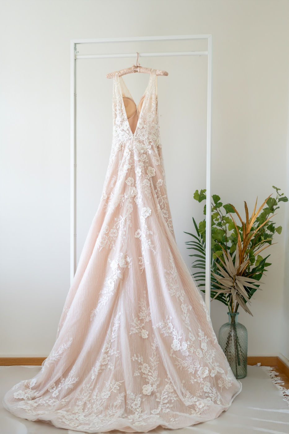 Thumbnail: Lace pre-loved bridal gown photographed in Zurich back