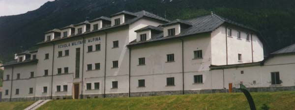 Fig. 13 - La caserma "Monte Bianco" a La Thuile