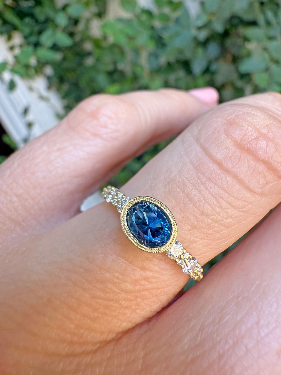 1ct Oval Montana Sapphire Westport Ring in 18k yellow gold