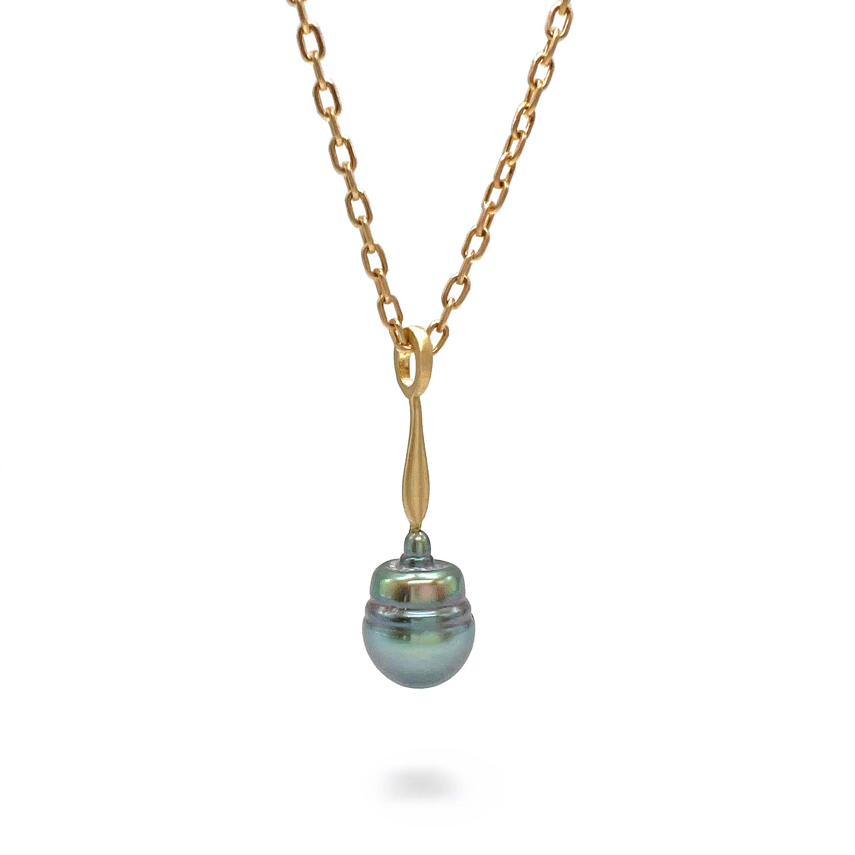 Green Circled Tahitian Pearl Pendant in 18k Yellow Gold