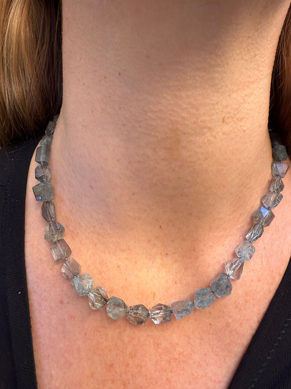 Thumbnail: Chiseled Moss Aquamarine Candy Necklace 18k yellow gold clasp
