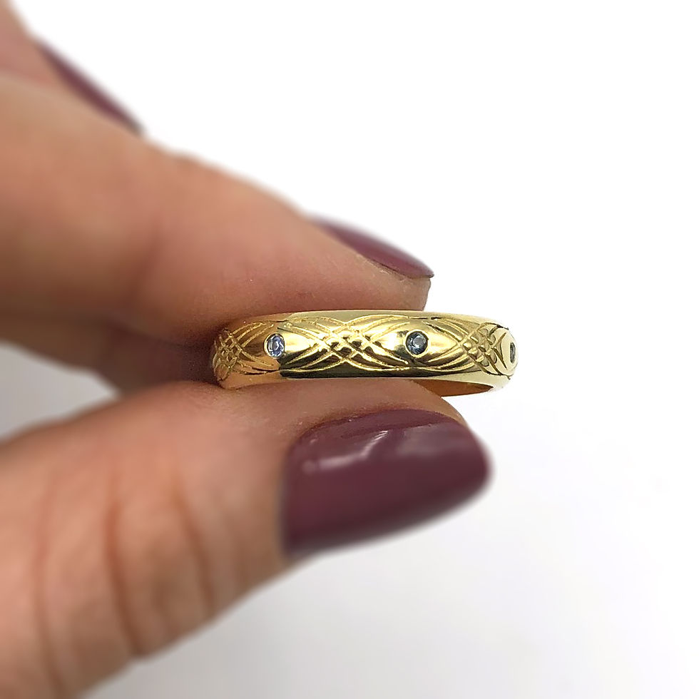 Thumbnail: Bespoke Montana Sapphire Unisex Wedding Band in 18k Recycled Yellow Gold with Engraving