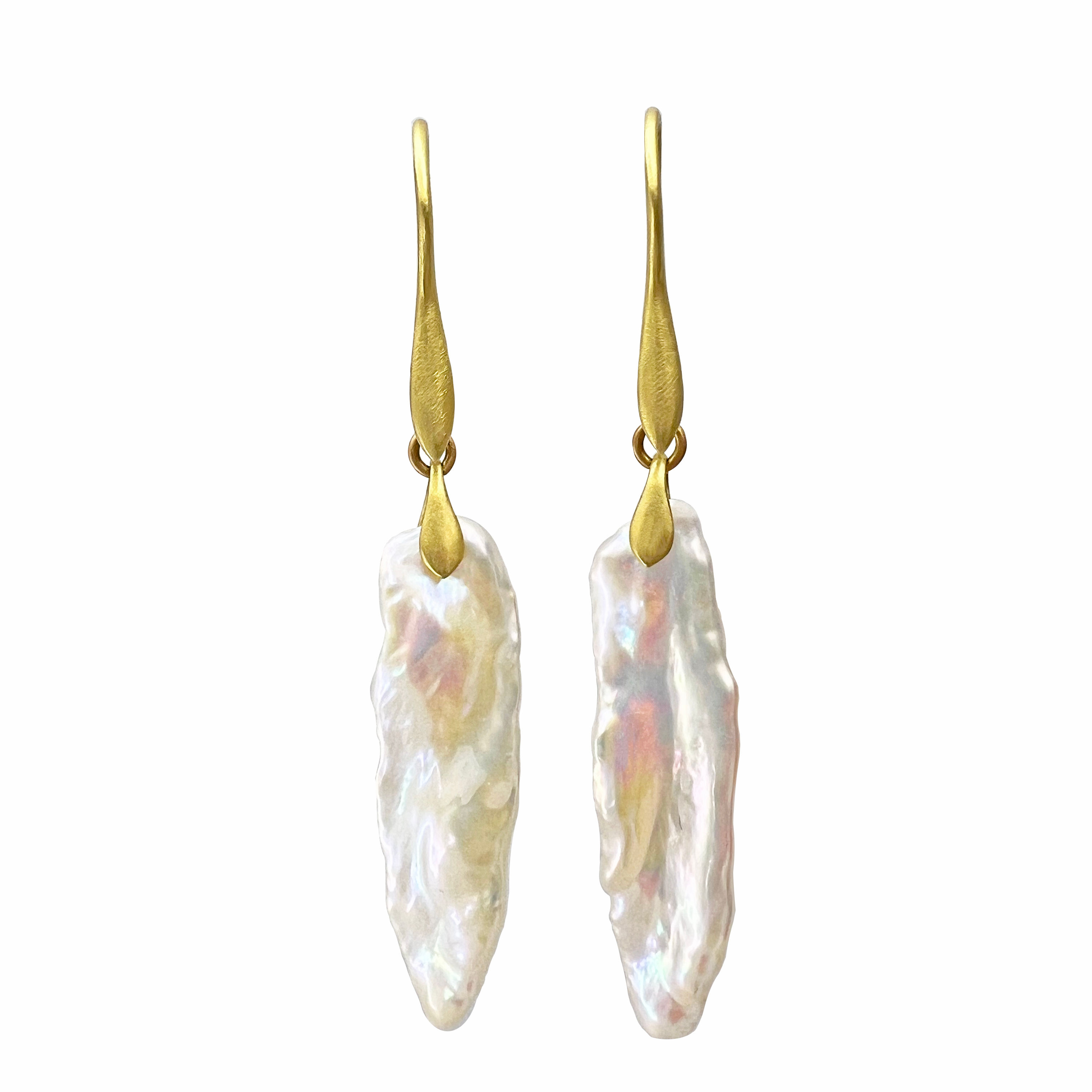 Elongated Petal Pearl Dancing Earrings in 18kyg