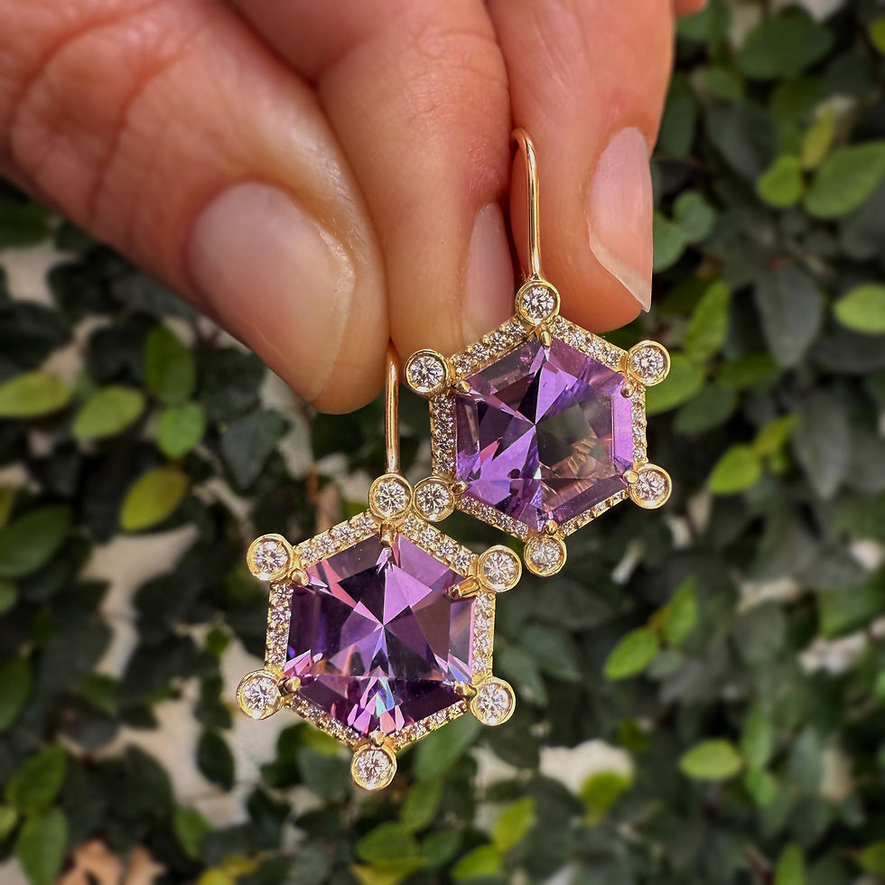 Thumbnail: 9.99-carat Amethyst hexagonal earrings with diamond halos in 18k yellow gold