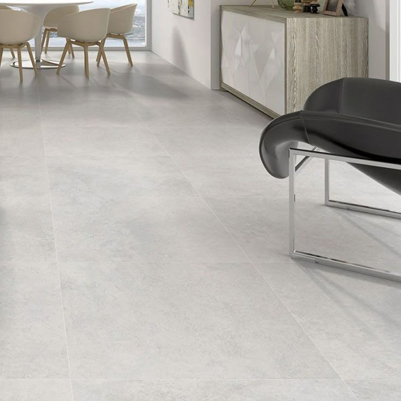 Sala con piso de porcelanato 30x60 cm Bellagio Grau