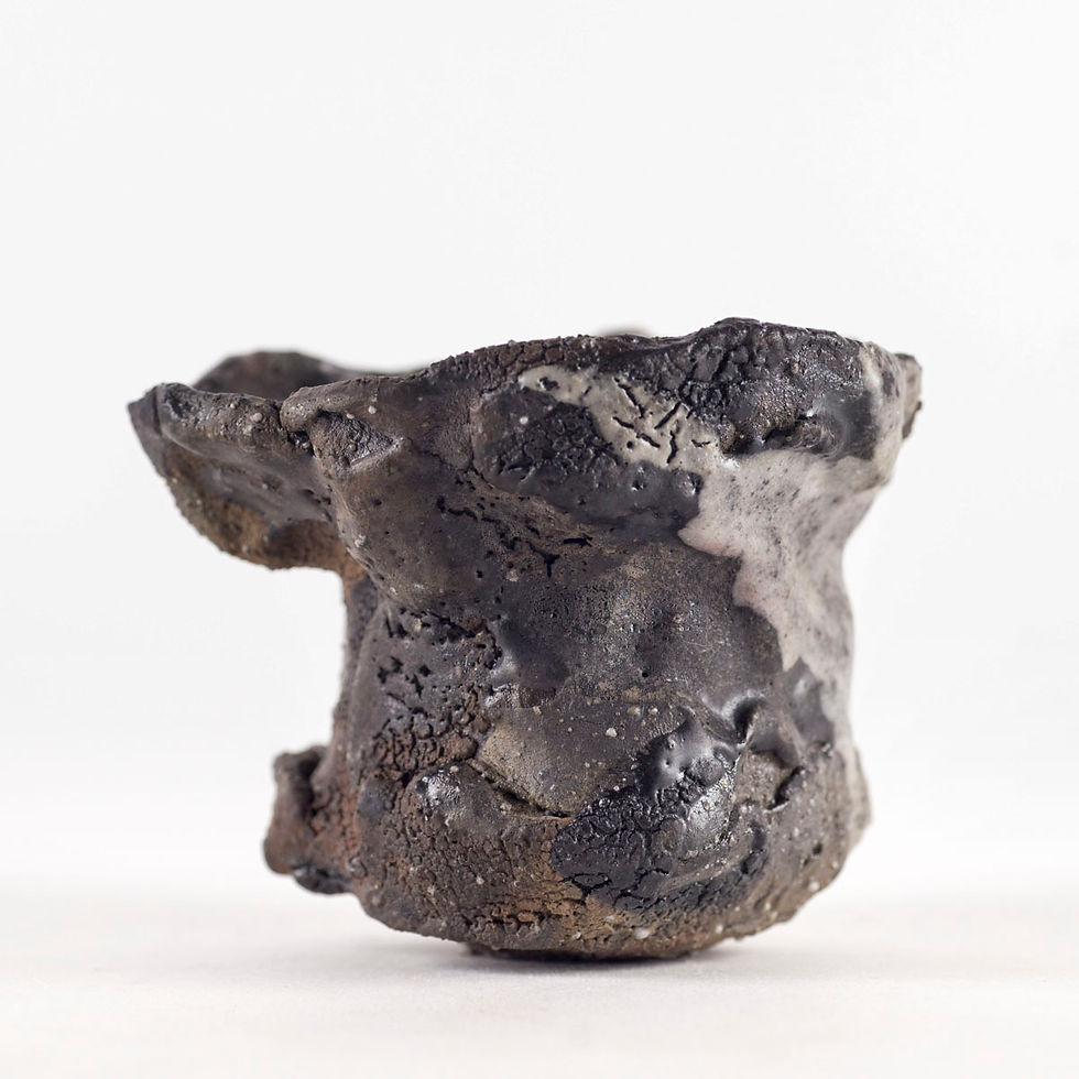 Thumbnail: Chawan 76, bol à thé en grès sculpté à la main