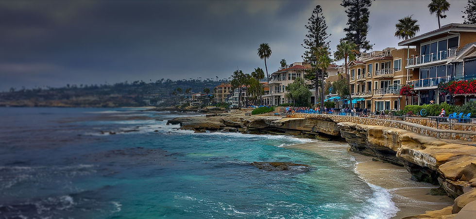 vecteezy_scenic-coastal-view-of-la-jolla-cove-in-san-diego-california_75445900.jpg