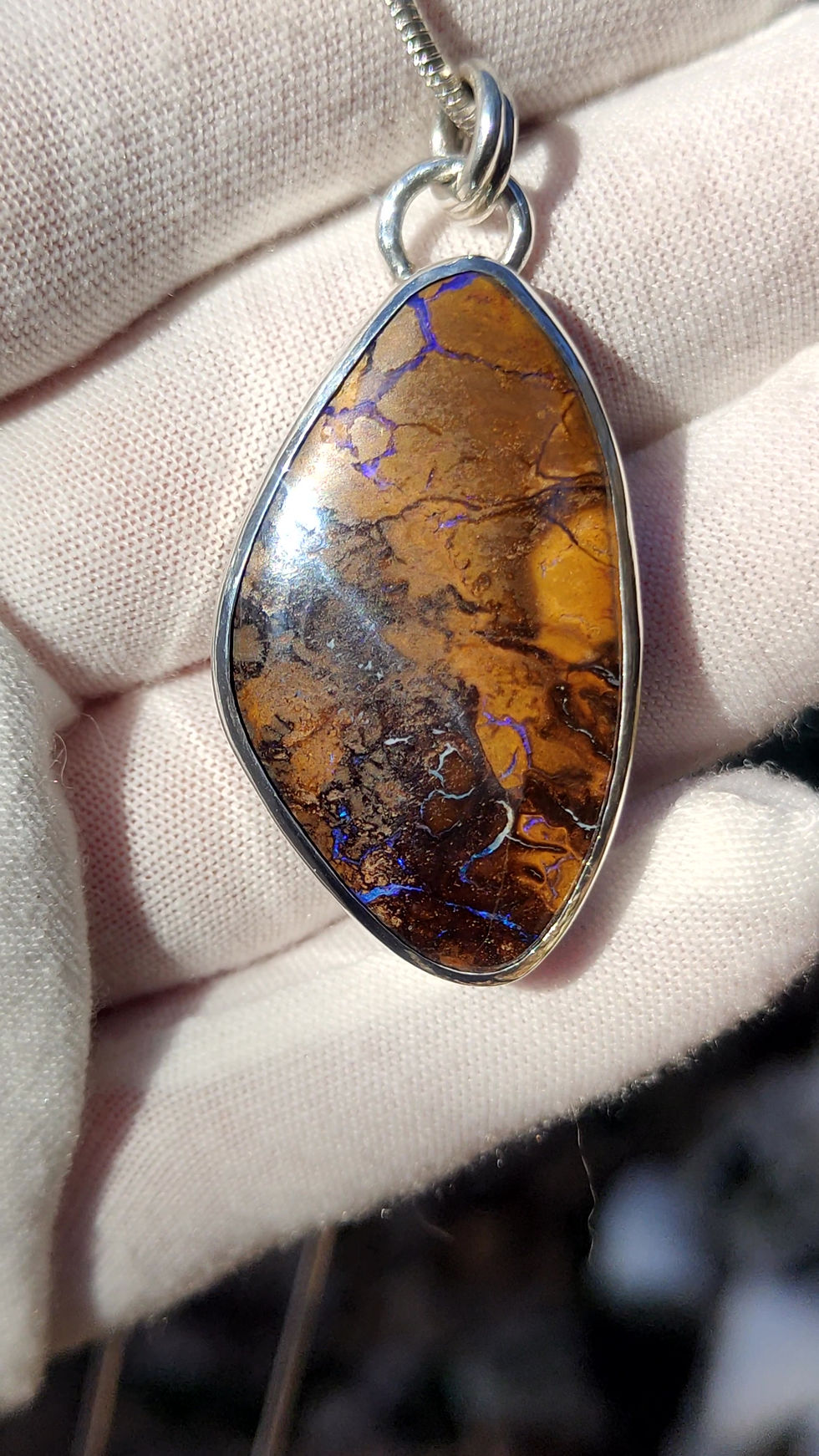 Miniature : Pendentif opale boulder