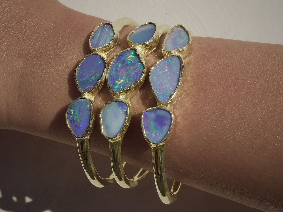 Thumbnail: Opaline Whisper Bracelet GOLD