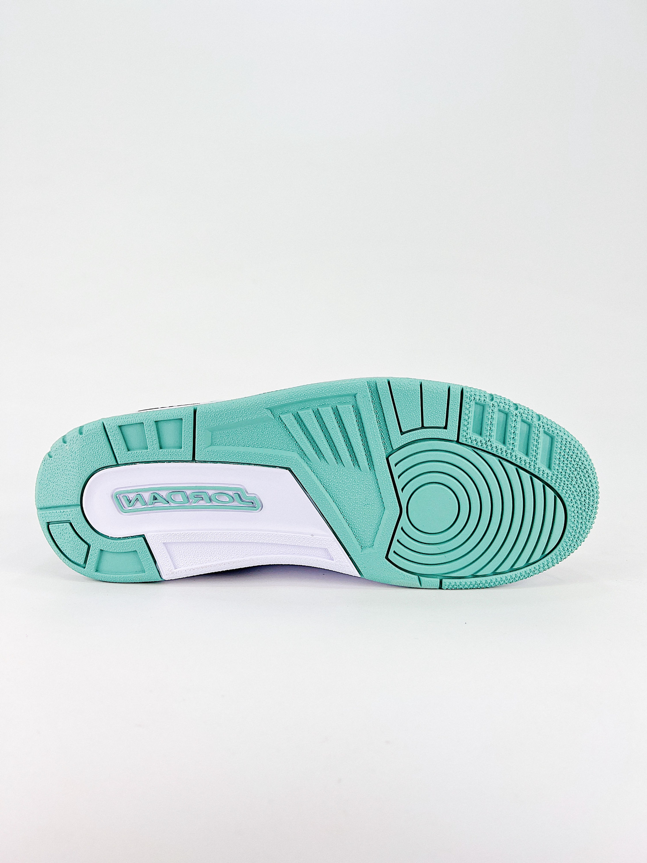 Air Jordan 4 “Forget Me Not