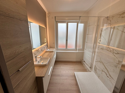 poseur de salle de bain