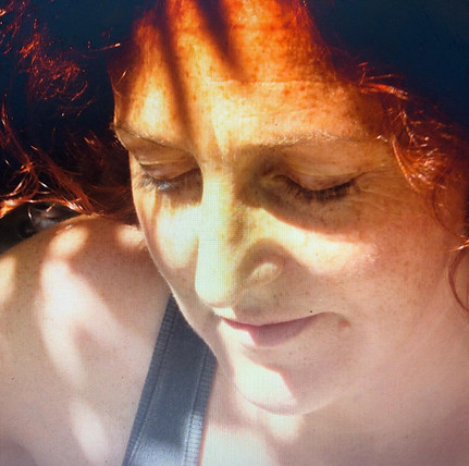 photo yeux fermés_edited.jpg