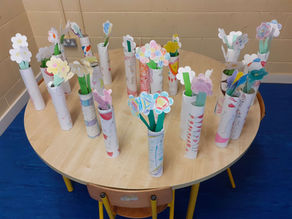 Lovely vases of flowers for the Mums of Senior Infants for Mothers' Day!