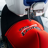 maquina-bordar-gorra-deportiva-cerca-imagen_58717-255.jpg