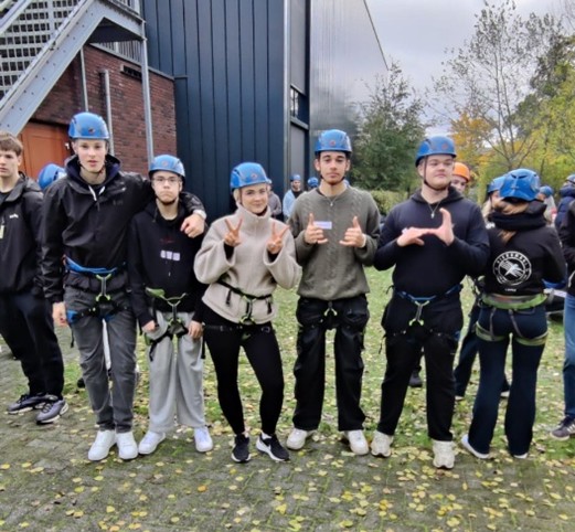 Writer: LPT39_FINE ryhmä