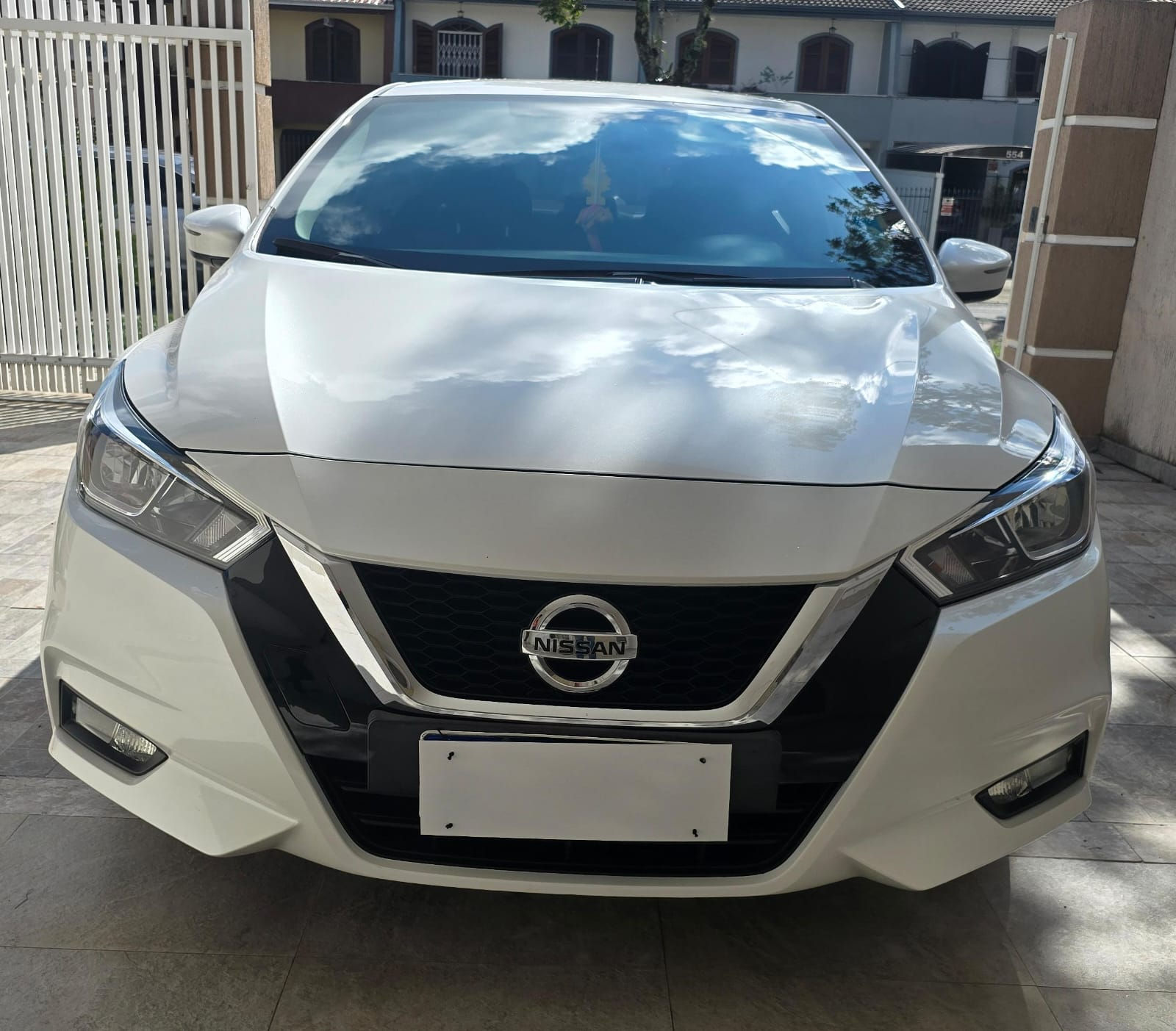Nissan Versa Advance cvt 1.6 2023