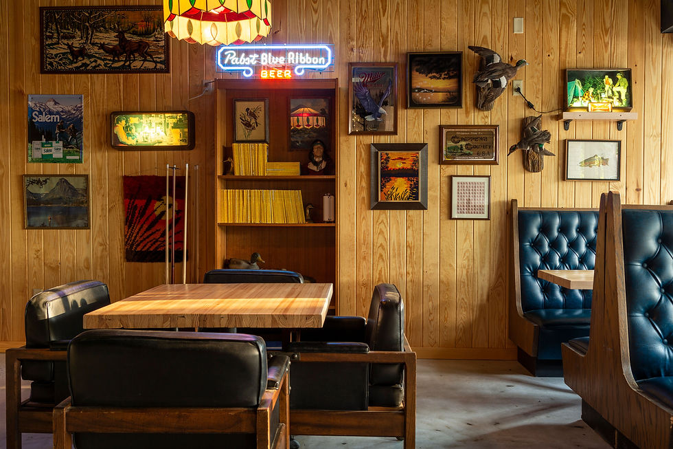Moodright's Bar