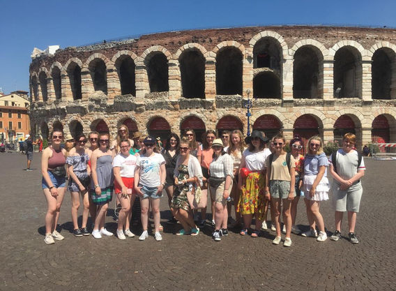 Glasgow Youth Choir Seniors outside Colosseum 2018