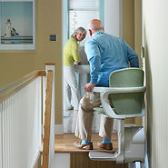 Stairlift swiveling at top of stairs
