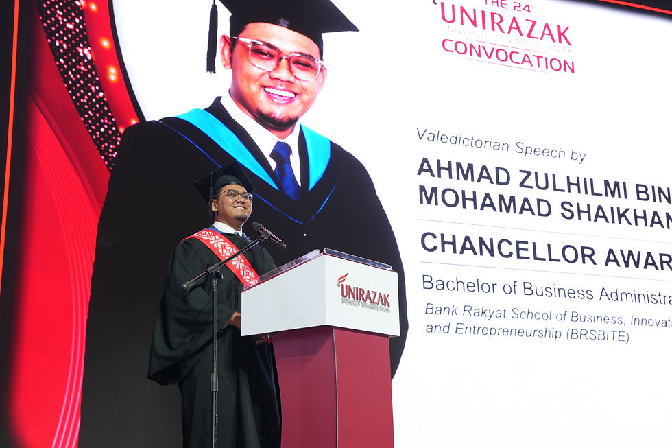 Photo Caption - The Chancellor’s Award, UNIRAZAK’s highest student honour, was presented to Ahmad Zulhilmi bin Mohamad Shaikhani, a Bachelor of Business Administration of graduate from Bank Rakyat School of Business, Innovation, Technology and Entrepreneurship (BRSBITE) whose journey reflects excellence without compromise. 