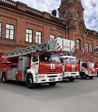 День рождения пожарной лестницы отмечается ежегодно 8 апреля.