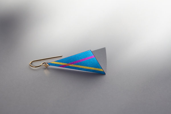 WAVELENGTHS COLLIDE - SILVER HOOKS