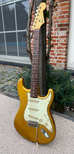 Stonecaster aztec gold