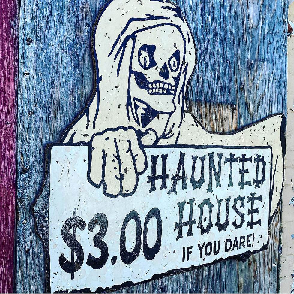 Thumbnail: Haunted House Entrance