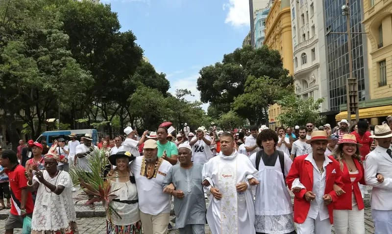 Os casos de atitudes ofensivas contra as pessoas por causa das suas crenças, rituais e práticas religiosas podem ser registrados pelo Disque 100