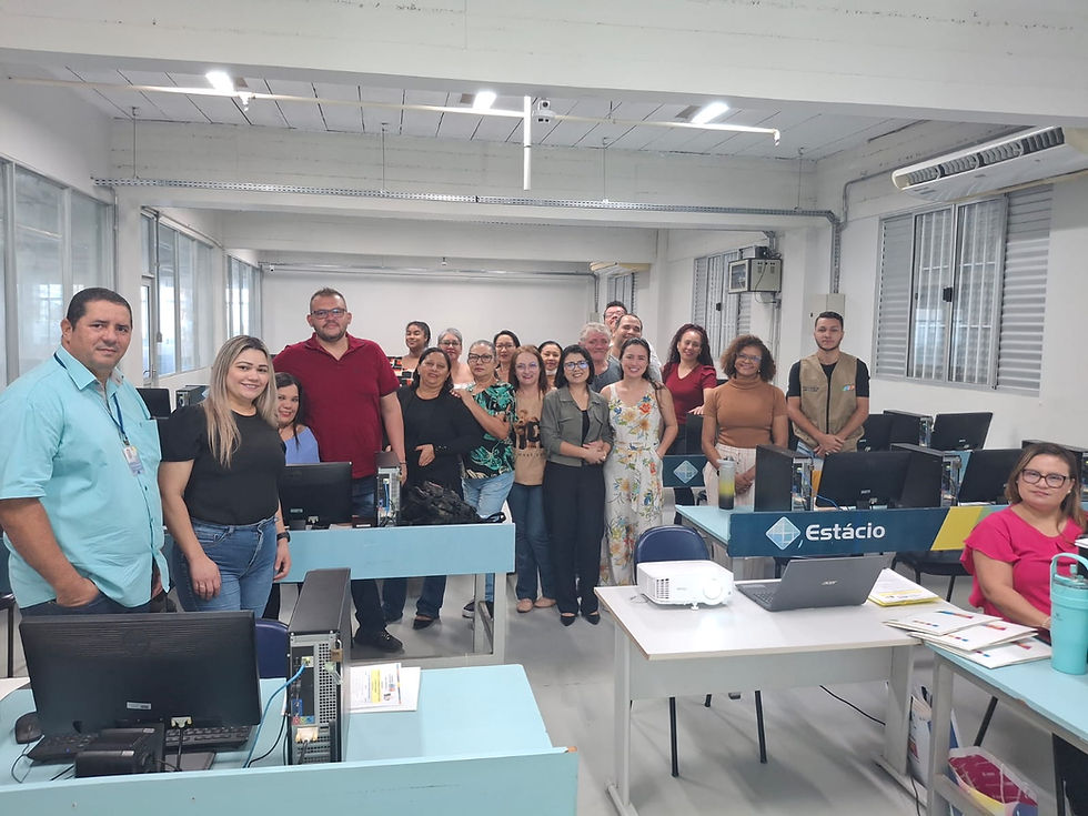 O treinamento aborda o uso dos sistemas SIES e SIPNI para controle de vacinas e registro de imunizações no Amapá.