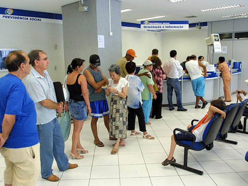 Dia Nacional do Aposentado: valorizando conquistas e transformações na previdência