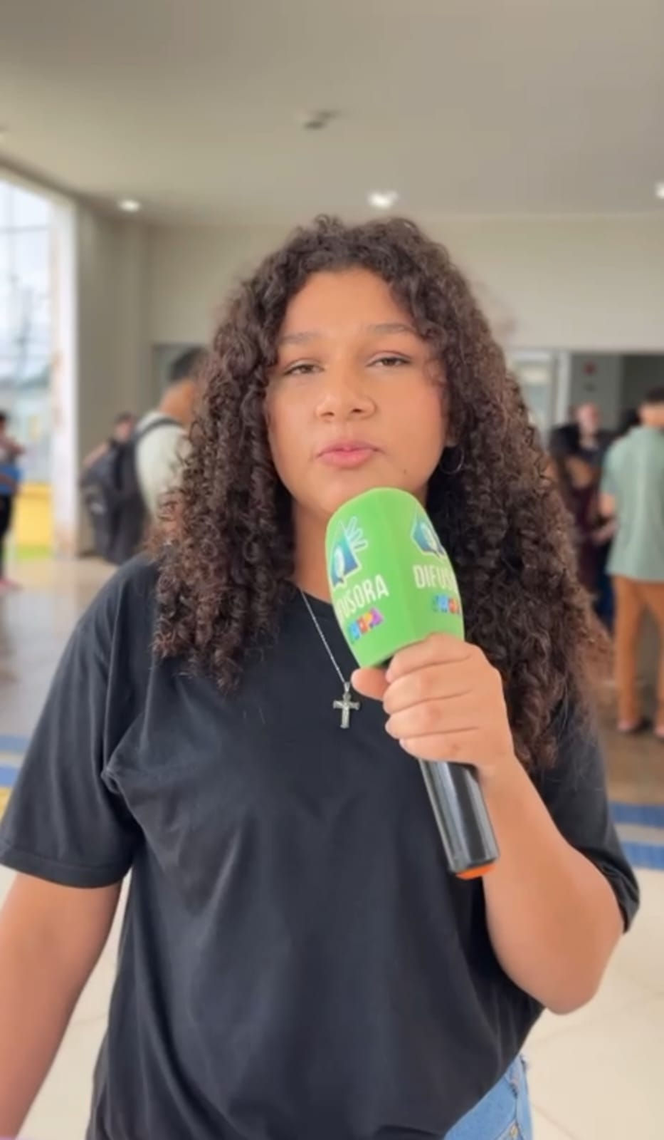 Izabelly Christina,  estudante e beneficiados
