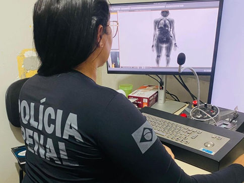 Agentes do Instituto Penitenciário do Amapá apreendem grande quantidade de drogas