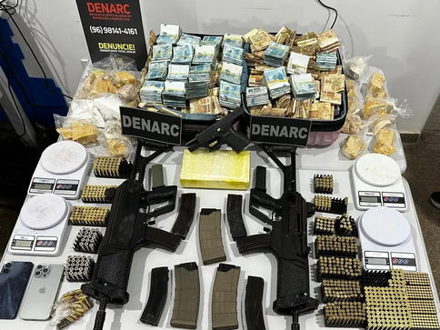Polícia Civil apreende armas, drogas e mais de R$350 mil em operação nas zonas sul e norte de Macapá