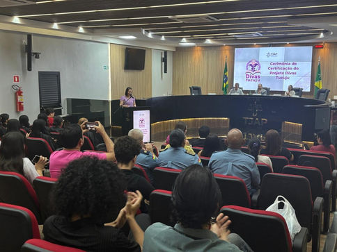 Alunas da rede estadual recebem certificação do projeto Divas Tucuju